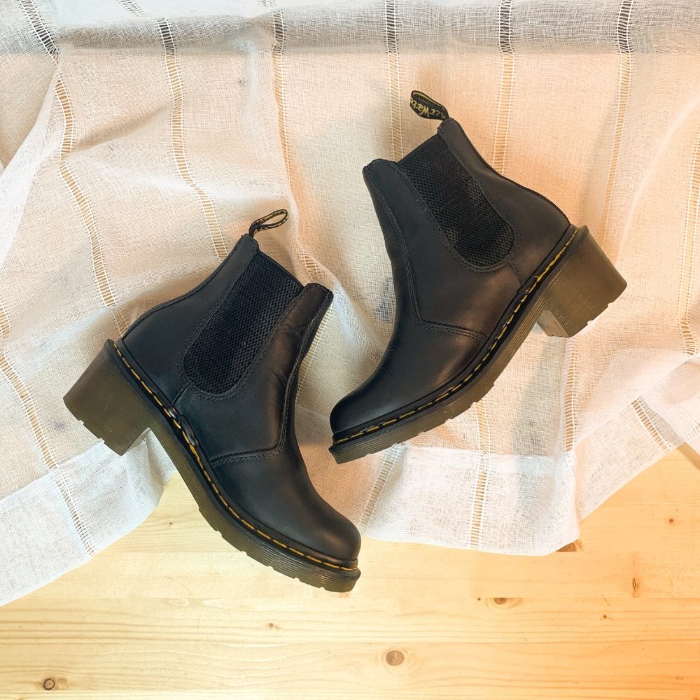 Cadence Women's Leather Heeled Chelsea (2 of 2)